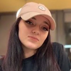 Meet your Posher, Hailey